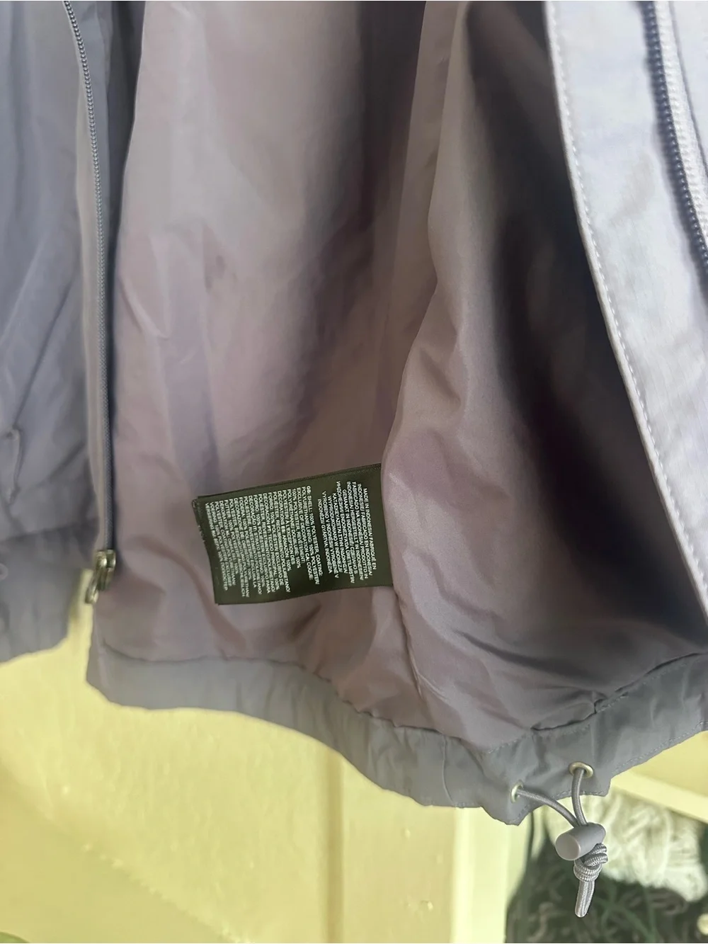 The North Face Lavender Shell Rain Jacket - Picture 6 of 6